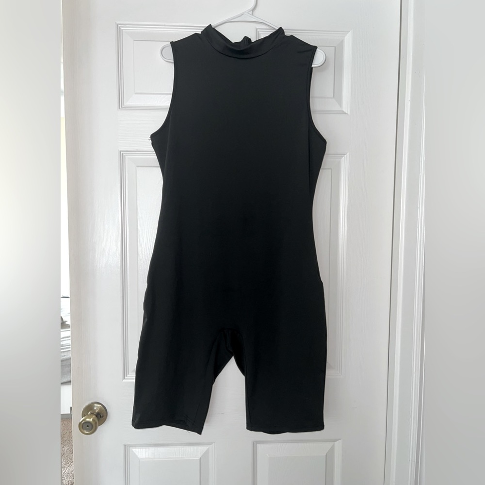 NEW NEVER WORN JUMPSUIT